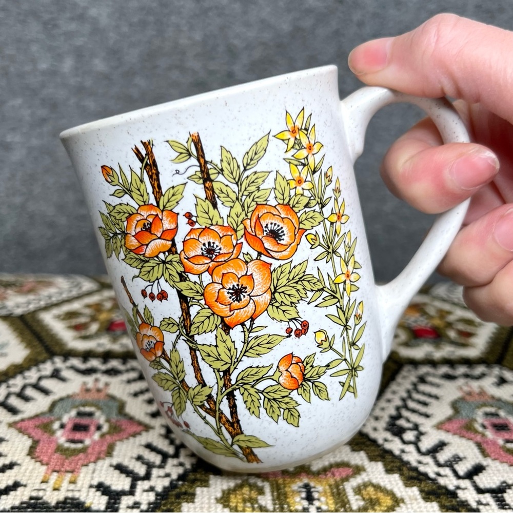 Vintage 70’s Speckled Stoneware Floral Mug